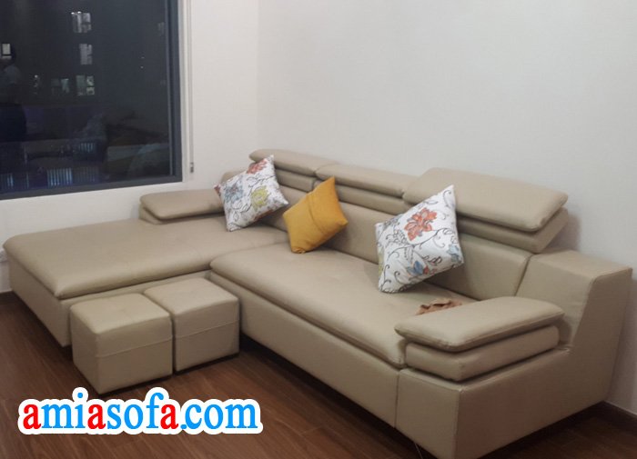 Hình ảnh mẫu sofa chụp tại nhà khách hàng của AmiA