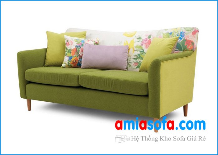 Phần mút nỉ được thiết kế kiểu tách rới, kiểu sofa 2 chỗ ngồi.