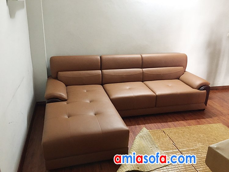 Hình ảnh thực tế mẫu ghế sofa da màu nâu đẹp
